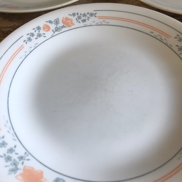 Corelle Dessert Plates- Set of 3 - Picture 2 of 7